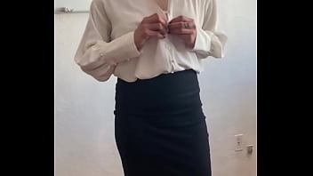 A mature Mexican woman with perfect breasts and a perfect ass engages in a sexual encounter with her teacher in her living room. The video also includes elements of fetishism and mature women.